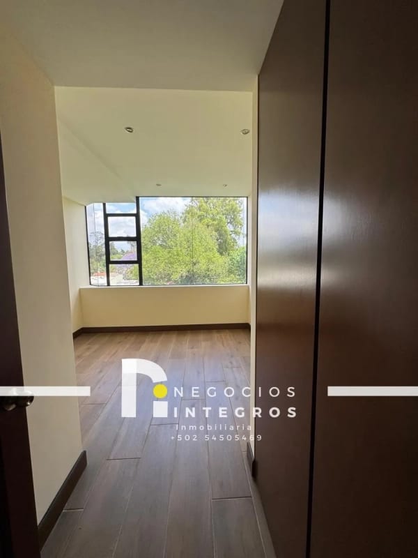 VENDO APARTAMENTO REMODELADO, IMPUESTOS INCLUIDOS,  MILENIA OAKLAND Z.10 — Apartamento en Venta en Milenia, Zona 10, Guatemala, Ciudad — foto 8 de 16