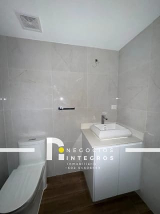 VENDO APARTAMENTO REMODELADO, IMPUESTOS INCLUIDOS,  MILENIA OAKLAND Z.10 — Apartamento en Venta en Milenia, Zona 10, Guatemala, Ciudad — miniatura 6 de 17