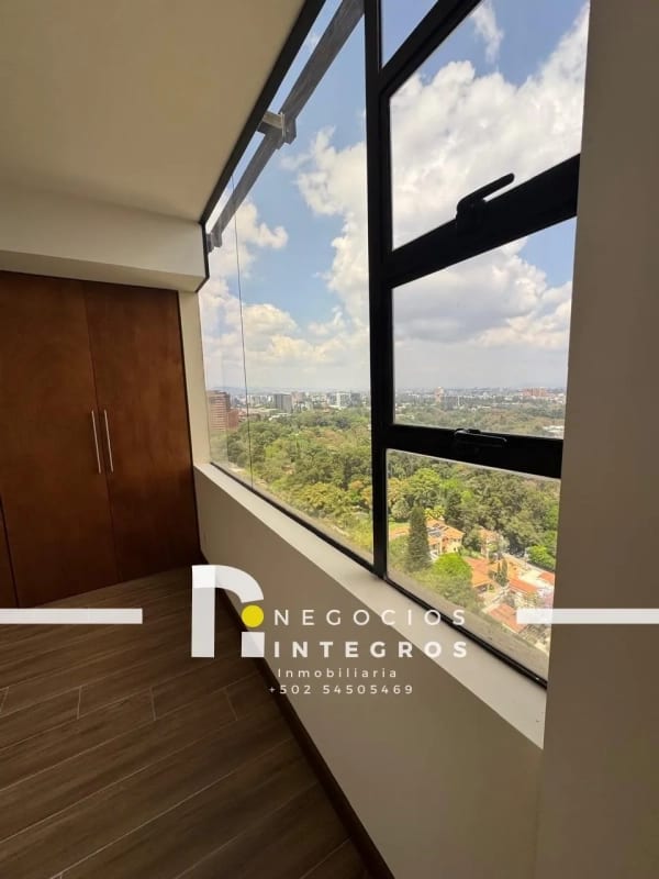 VENDO APARTAMENTO REMODELADO, IMPUESTOS INCLUIDOS,  MILENIA OAKLAND Z.10 — Apartamento en Venta en Milenia, Zona 10, Guatemala, Ciudad — foto 16 de 17