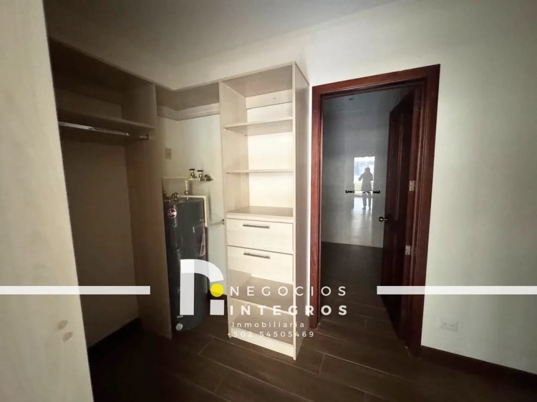 VENDO APARTAMENTO REMODELADO, IMPUESTOS INCLUIDOS,  MILENIA OAKLAND Z.10 — Apartamento en Venta en Milenia, Zona 10, Guatemala, Ciudad — foto 5 de 17