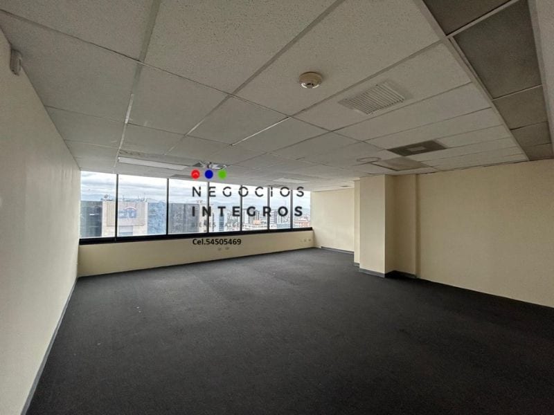 OFICINAS EN ALQUILER 892 M2 EN PENTHOUSE Z.10 (Parqueos disponibles) — Oficina en Alquiler en Zona 10, Guatemala, Ciudad — foto 6 de 7