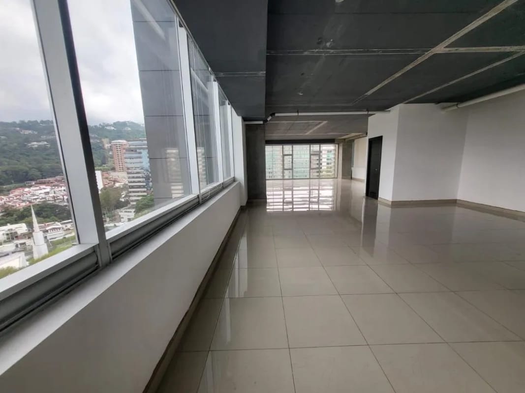 RENTO OFICINA 135MTS2 EN ZONA 15 VH2 — Oficina en Alquiler en Zona 15, Guatemala, Ciudad — foto 6 de 6