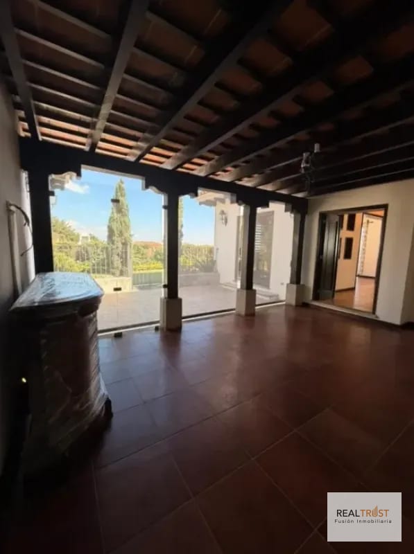 Preciosa residencia de un nivel en Lazos de Fraijanes — Casa en Venta en Lazos de Fraijanes, Carretera a El Salvador, Guatemala, Ciudad — foto 11 de 16
