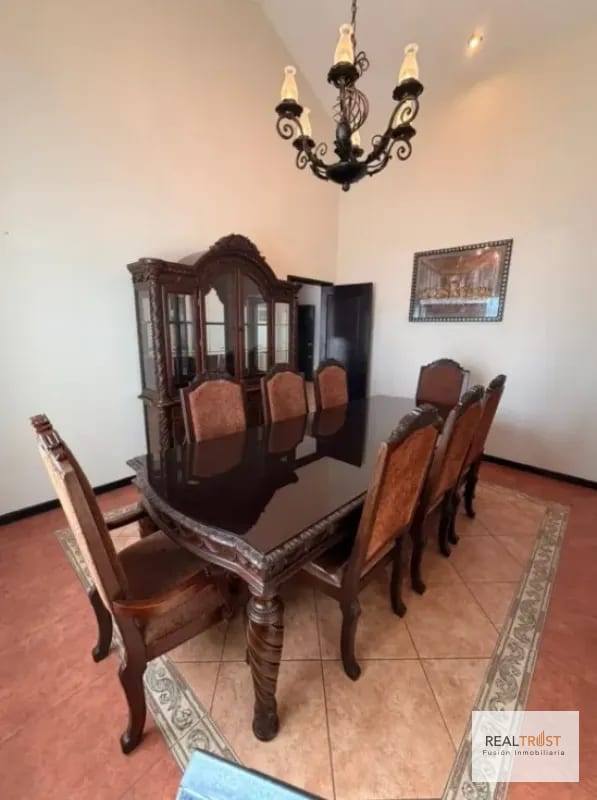 Preciosa residencia de un nivel en Lazos de Fraijanes — Casa en Venta en Lazos de Fraijanes, Carretera a El Salvador, Guatemala, Ciudad — foto 8 de 16