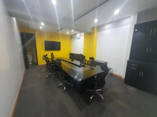 Oficina amueblada en zona 10 — Oficina en Alquiler en Zona 10, Guatemala, Ciudad — miniatura 9 de 9