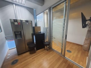 Oficina amueblada en zona 10 — Oficina en Alquiler en Zona 10, Guatemala, Ciudad — miniatura 8 de 9