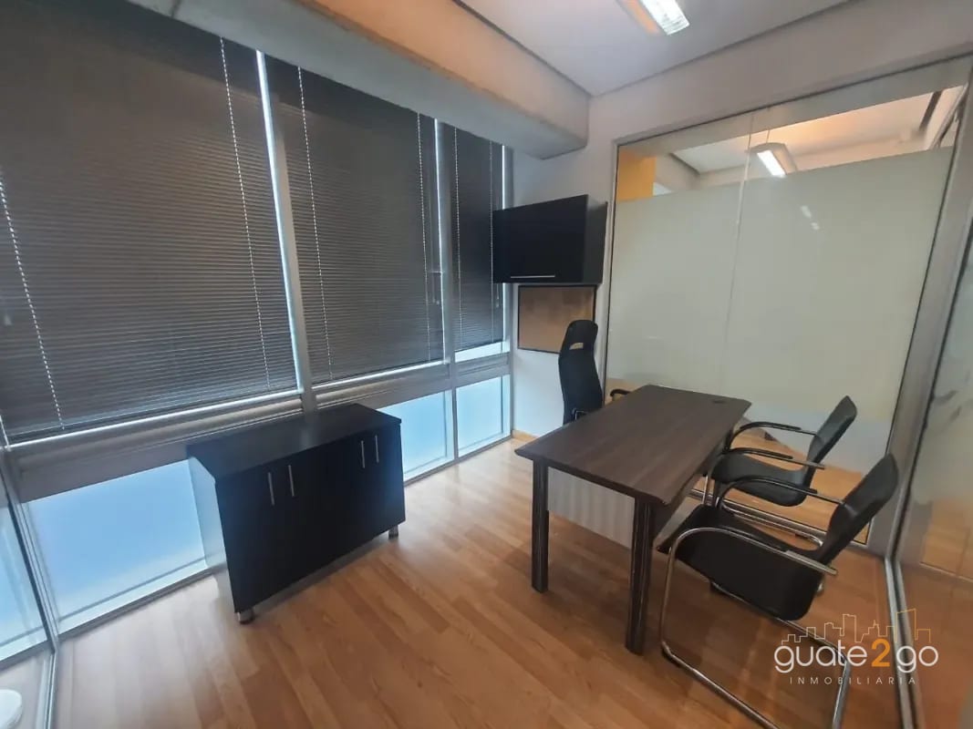 Oficina amueblada en zona 10 — Oficina en Alquiler en Zona 10, Guatemala, Ciudad — foto 4 de 9