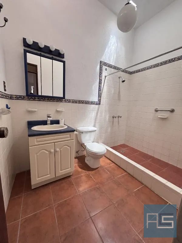 *Amplia casa en VENTA en Arrazola Panorama, Carretera a El Salvador* — Casa en Venta en Arrazola Panorama, Carretera a El Salvador, Guatemala, Ciudad — foto 6 de 16