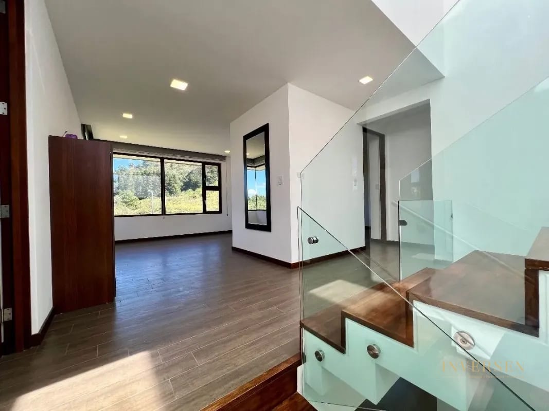 Casa en renta o venta en Residencias Concepción — Casa en Venta en Carretera a El Salvador, Guatemala, Ciudad — foto 6 de 12