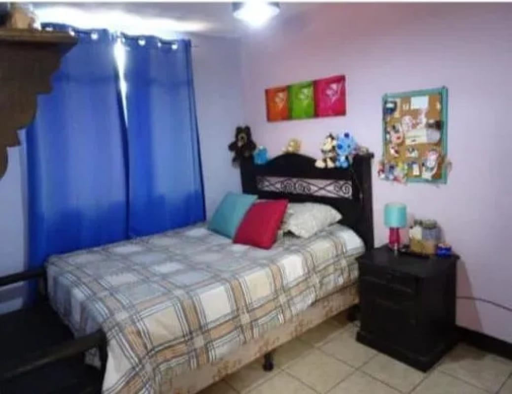SE VENDE CASA EN RESIDENCIAL LOS OLIVOS, ZONA 18 — Casa en Venta en Zona 18, Guatemala, Ciudad — foto 6 de 11