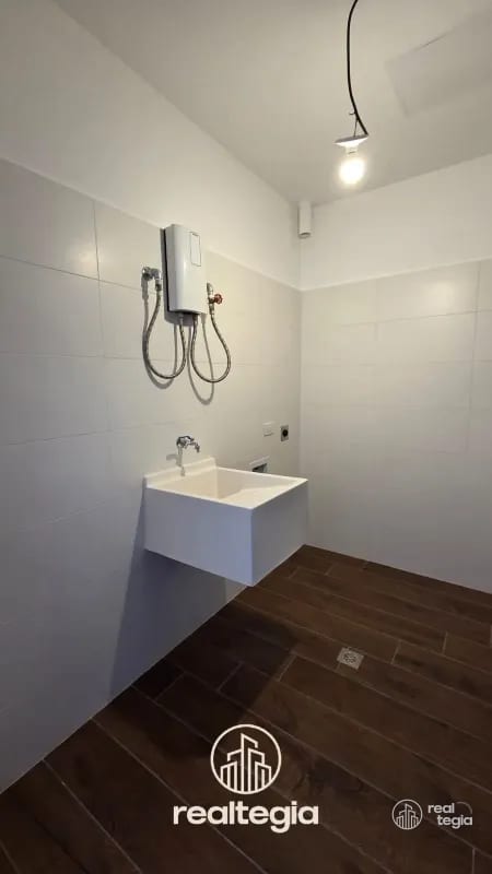 APARTAMENTO EN LIRIOS DE CAYALÁ ZONA 16 — Apartamento en Venta en Zona 16, Guatemala, Ciudad — foto 4 de 13