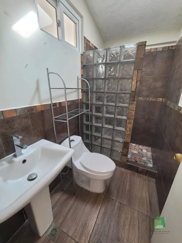 Casa en Venta Pinabetes Carretera al Salvador — Casa en Venta en Carretera a El Salvador, Guatemala, Ciudad — foto 4 de 17