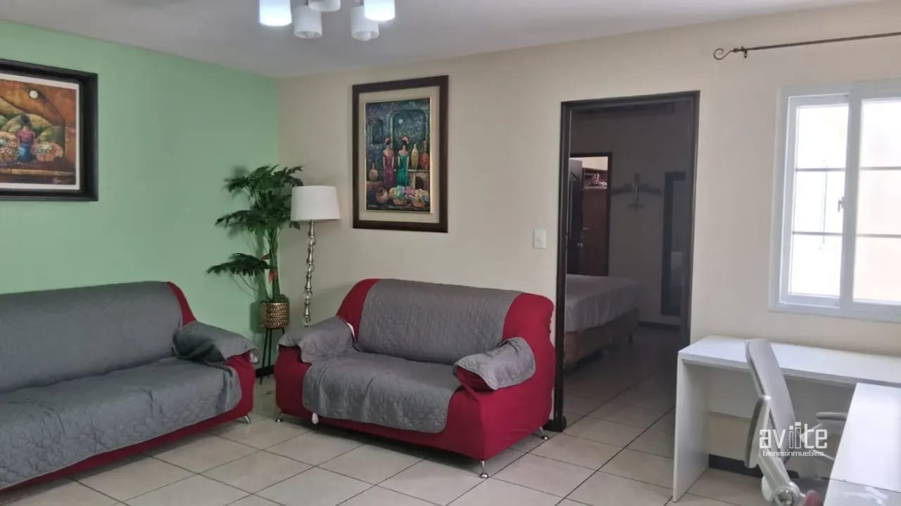 Condado Naranjo, casa totalmente equipada, dentro de Alameda Norte  Q13,500 — Casa en Alquiler en Condado Naranjo, Zona 4 Mixco, Guatemala, Ciudad — foto 10 de 11