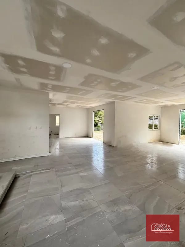 CASA EN VENTA EN KM 17 CAMINO DE FRAIJANES 150CVCD — Casa en Venta en Vila Verde, Carretera a El Salvador, Guatemala, Ciudad — foto 3 de 6