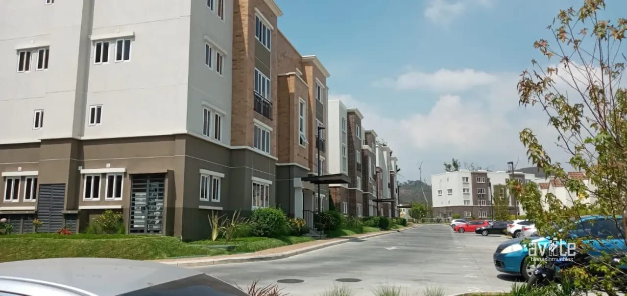 Condado Naranjo en Alameda Norte, Coruña. Q1,750,000 negociables. — Apartamento en Venta en Condado Naranjo, Zona 4 Mixco, Guatemala, Ciudad — foto 1 de 9
