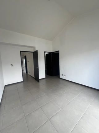 Casa en Venta Cumbres de la Arboleda CAES (D) — Casa en Venta en Cumbres de La Arboleda, Carretera a El Salvador, Guatemala, Ciudad — miniatura 5 de 8