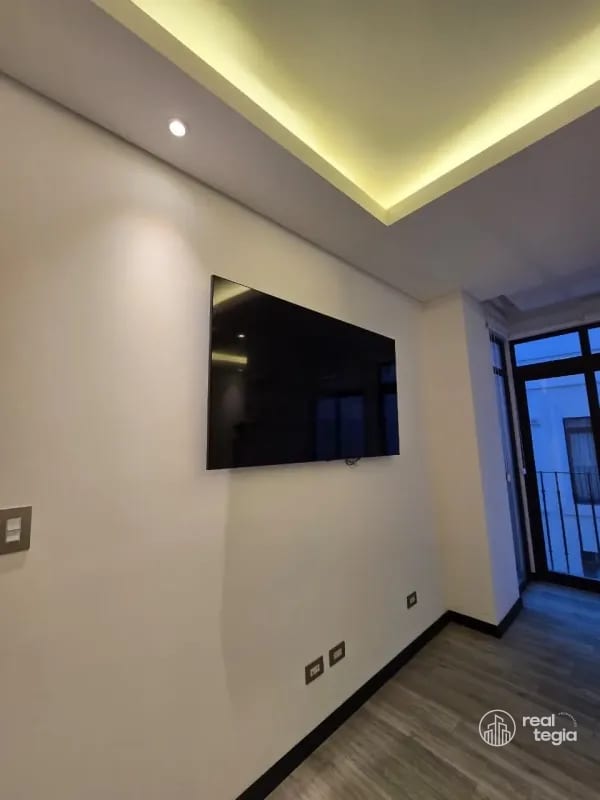 APARTAMENTO EN LIRIOS DE CAYALÁ ZONA 16 — Apartamento en Alquiler en Zona 16, Guatemala, Ciudad — foto 14 de 16