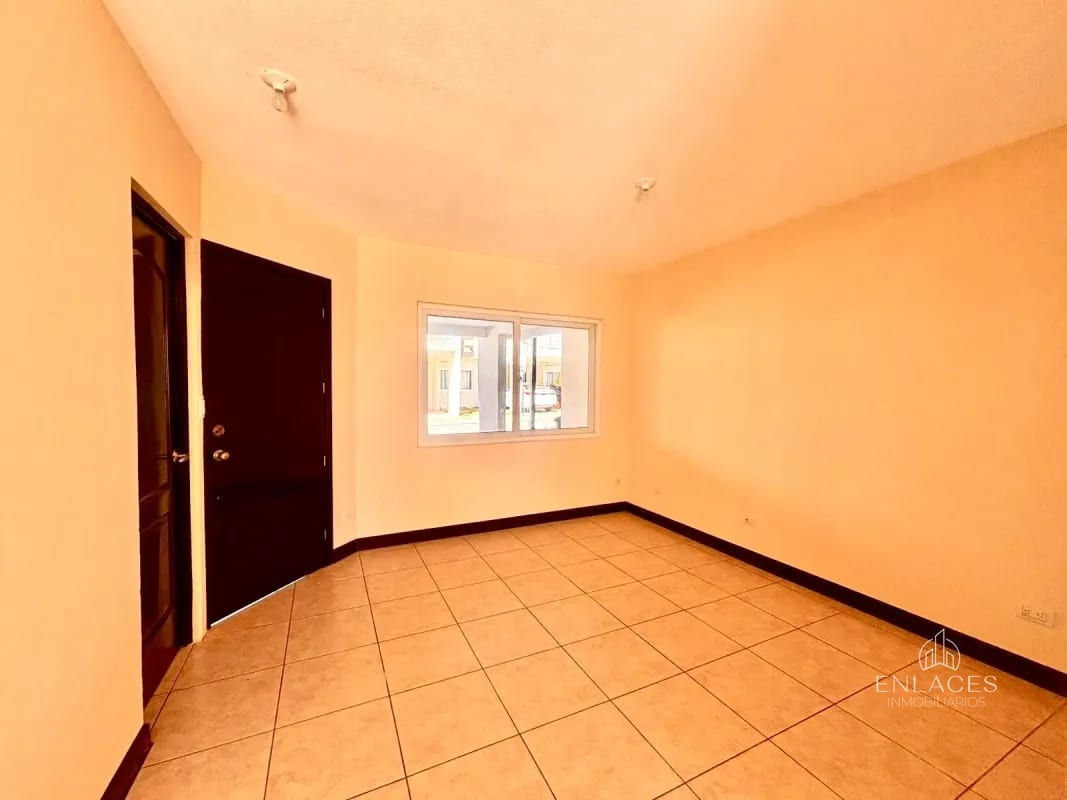Km 26.6 CAES • Casa en Venta • Condominio La Reserva — Casa en Venta en km 26-30, Carretera a El Salvador, Guatemala, Ciudad — foto 8 de 9