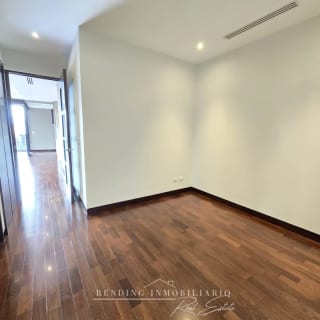 Apartamento en renta zona 14 edificio Santa Inés del Parque 2 habitaciones + 2 parqueos — Apartamento en Alquiler en Santa Inés del Parque, Zona 14, Guatemala, Ciudad — miniatura 3 de 11