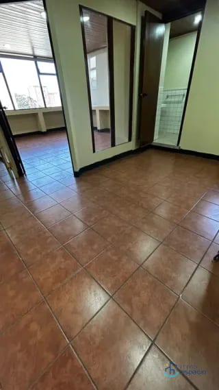 Oficinas en renta en Zona 7 – Utatlán 1 — Oficina en Alquiler en Utatlán I, Zona 7, Guatemala, Ciudad — miniatura 8 de 17