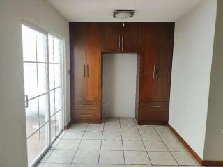 Se vende casa en San Remo, a la par de SanKris Mall, Ciudad San Cristóbal — Casa en Venta en Zona 8 Mixco, Guatemala, Ciudad — miniatura 8 de 17