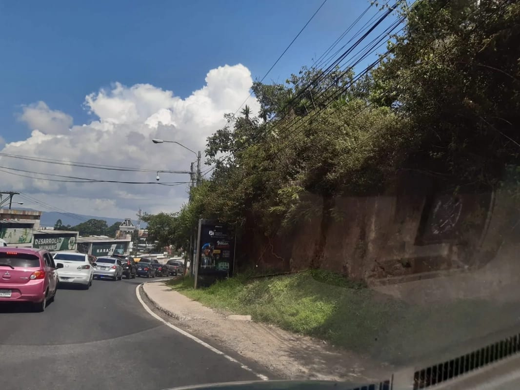 Alquilo terreno iniciando bulevar principal de Ciudad San Cristóbal — Terreno en Alquiler en Zona 8 Mixco, Guatemala, Ciudad — foto 7 de 7