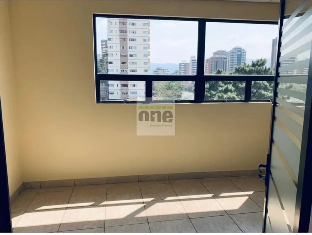 Oficina de 175 mts. en Zona 13 — Oficina en Alquiler en Zona 13, Guatemala, Ciudad — foto 7 de 11