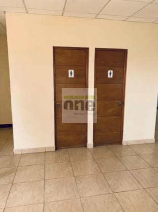 Oficina de 175 mts. en Zona 13 — Oficina en Alquiler en Zona 13, Guatemala, Ciudad — miniatura 3 de 11