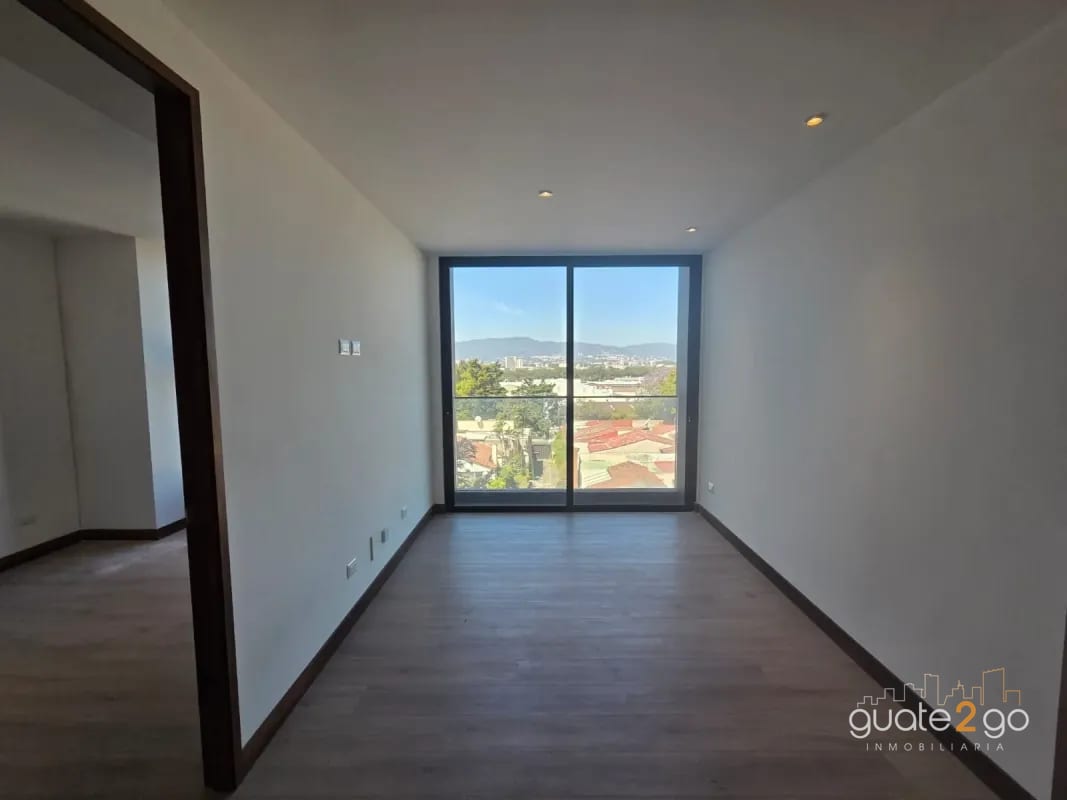 Alquilo apartamento por 6 u 8 meses Z 13 a una cuadra de Las Americas — Apartamento en Alquiler en Zona 14, Guatemala, Ciudad — foto 12 de 15
