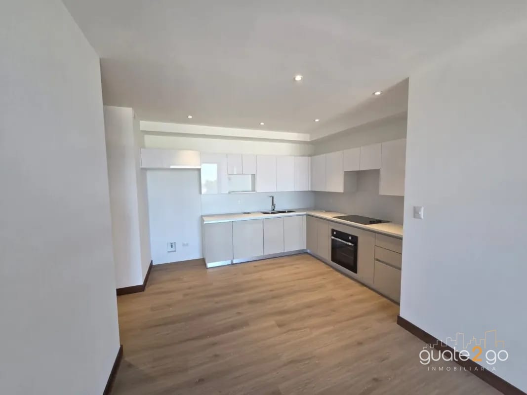 Alquilo apartamento por 6 u 8 meses Z 13 a una cuadra de Las Americas — Apartamento en Alquiler en Zona 14, Guatemala, Ciudad — foto 10 de 15