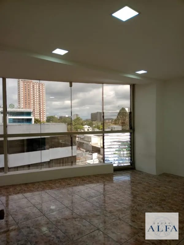 OFICINA RENTA ZONA 10 EDIFICIO DIAMOND — Oficina en Alquiler en Zona 10, Guatemala, Ciudad — foto 8 de 9
