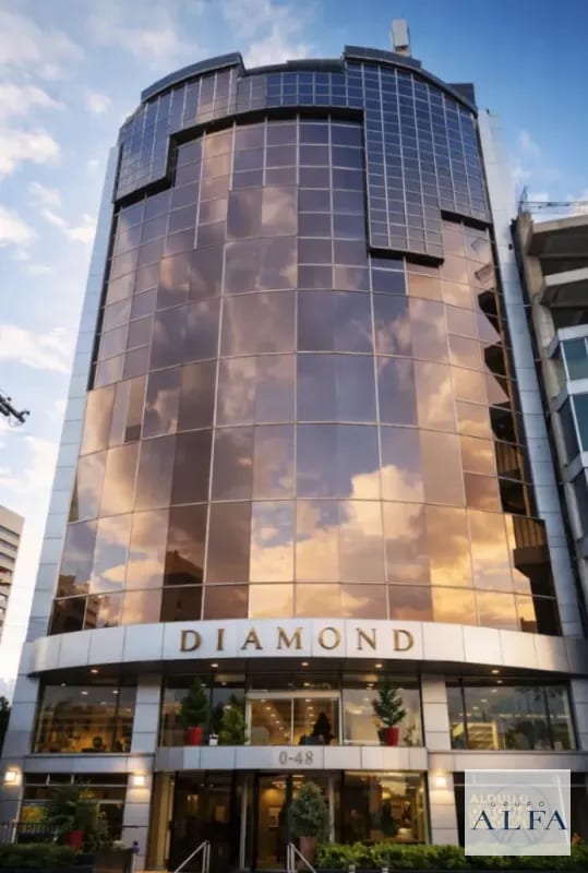 OFICINA RENTA 85 MTS EDIFICIO DIAMOND ZONA 10 — Oficina en Alquiler en Zona 10, Guatemala, Ciudad — foto 1 de 9