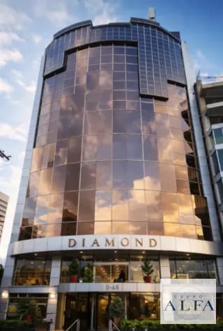 OFICINA RENTA 85 MTS EDIFICIO DIAMOND ZONA 10 — Oficina en Alquiler en Zona 10, Guatemala, Ciudad — miniatura 1 de 9