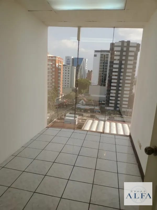 OFICINA RENTA 85 MTS EDIFICIO DIAMOND ZONA 10 — Oficina en Alquiler en Zona 10, Guatemala, Ciudad — foto 2 de 9