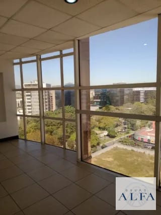 OFICINA RENTA 85 MTS ZONA 10 EDIFICIO DIAMOND — Oficina en Alquiler en Zona 10, Guatemala, Ciudad — miniatura 7 de 9