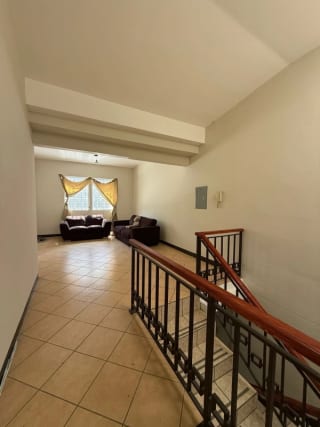 Valle del Sol /Casa en venta dentro de colonia con seguridad — Casa en Venta en Zona 4 Mixco, Guatemala, Ciudad — miniatura 2 de 17