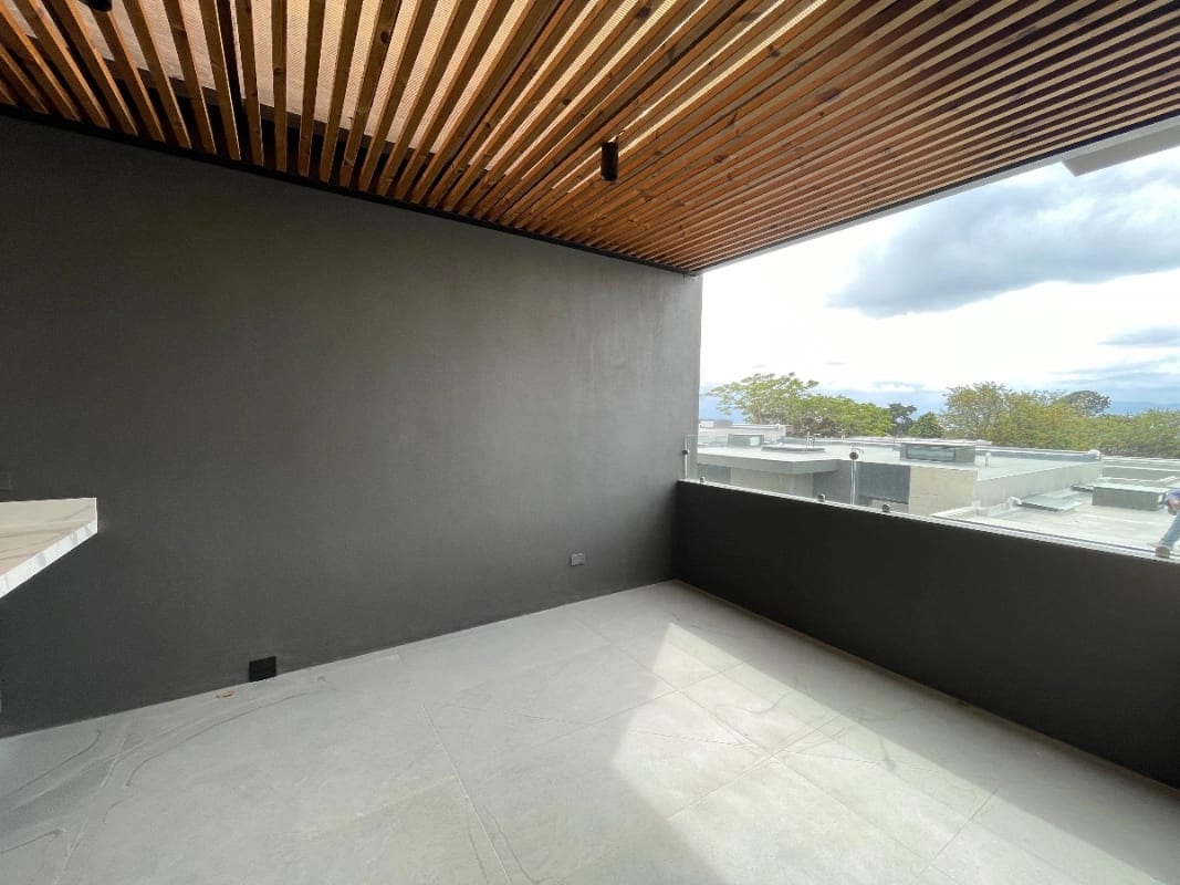 CASA VENTA NUEVA KM 9 CAES FRENTE A HOTEL HILTON  317 MTS2 , 4 DORMITORIOS, DESNIVELES, $715,000 OPCIÓN A RENTA $2,900 — Casa en Venta en Carretera a El Salvador, Guatemala, Ciudad — foto 12 de 13