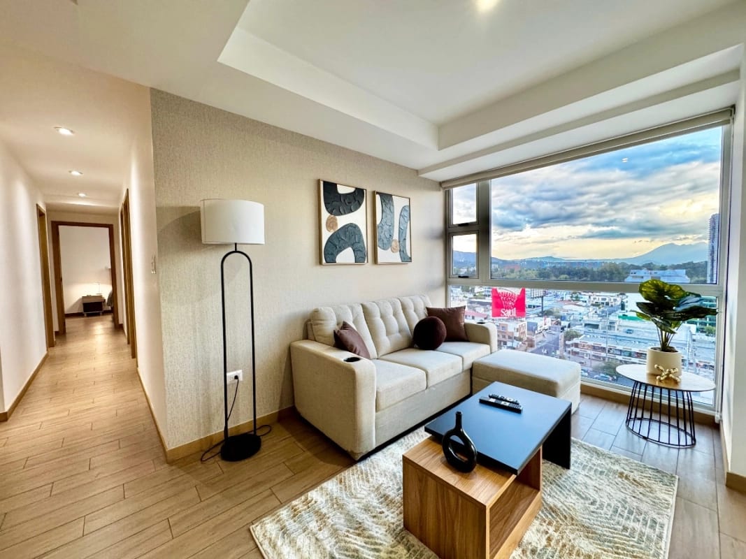 Apartamento de 3 dormitorios en venta zona 10 — Apartamento en Venta en Zona 10, Guatemala, Ciudad — foto 1 de 17