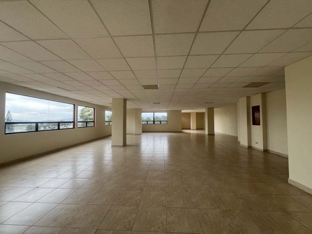 CONDESA II / OFICINA EN RENTA EN ZONA 13 โ Oficina en Alquiler en Zona 13, Guatemala, Ciudad โ foto 4 de 4