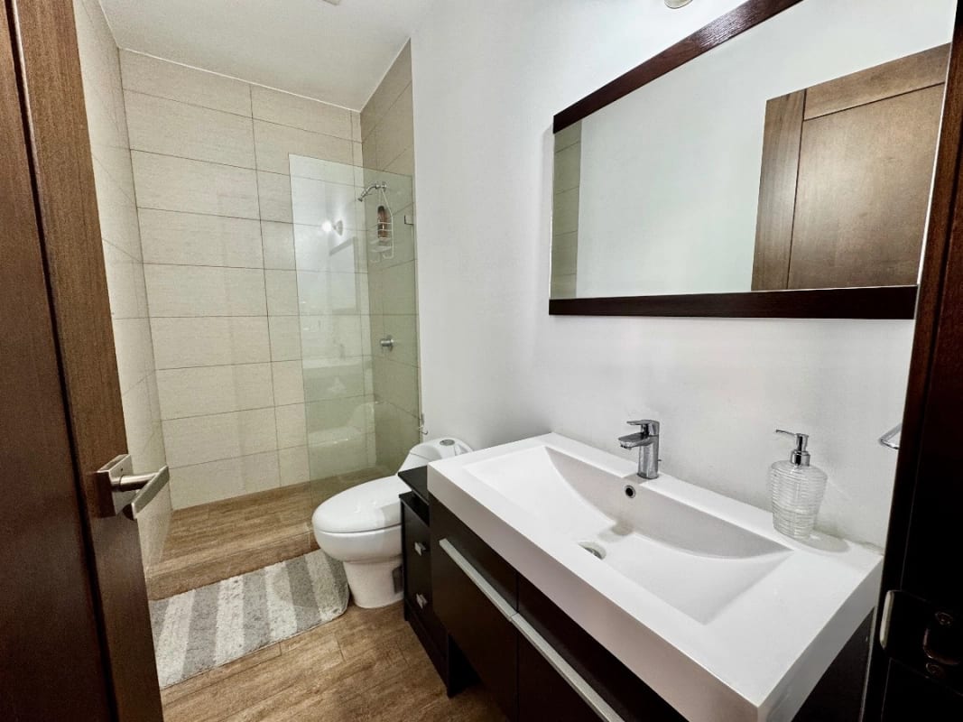 Apartamento amueblado en alquiler zona 15 vh2 — Apartamento en Alquiler en Zona 15, Guatemala, Ciudad — foto 2 de 14