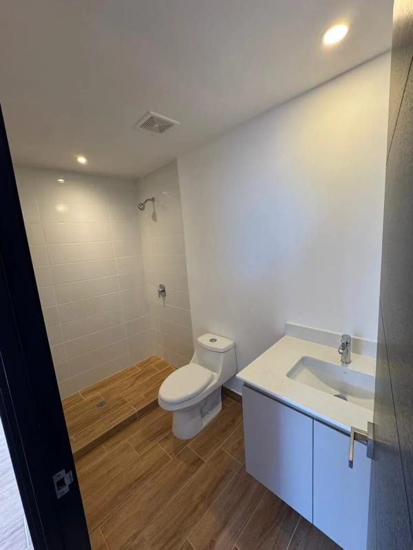 Apartamento en renta Essenza Z13 — Apartamento en Alquiler en Zona 13, Guatemala, Ciudad — foto 7 de 10