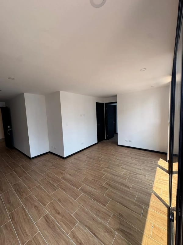 Apartamento en renta Essenza Z13 — Apartamento en Alquiler en Zona 13, Guatemala, Ciudad — foto 6 de 10