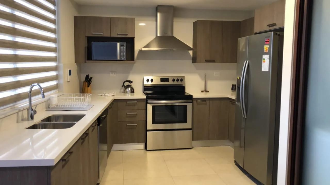 Apto amoblado en renta en SANTA INÉS z14 con A/C — Apartamento en Alquiler en Santa Inés, Zona 14, Guatemala, Ciudad — foto 9 de 13