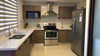 Apto amoblado en renta en SANTA INÉS z14 con A/C — Apartamento en Alquiler en Santa Inés, Zona 14, Guatemala, Ciudad — miniatura 9 de 13