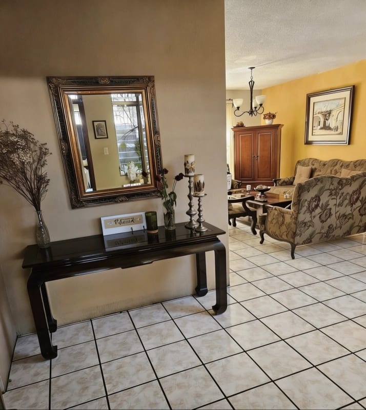 Venta amplia casa 2 niveles | Residenciales Lourdes, Zona 16 — Casa en Venta en Lourdes, Zona 16, Guatemala, Ciudad — foto 5 de 11