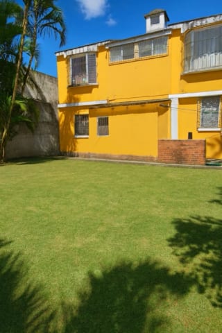 Venta amplia casa 2 niveles | Residenciales Lourdes, Zona 16 — Casa en Venta en Lourdes, Zona 16, Guatemala, Ciudad — miniatura 6 de 11