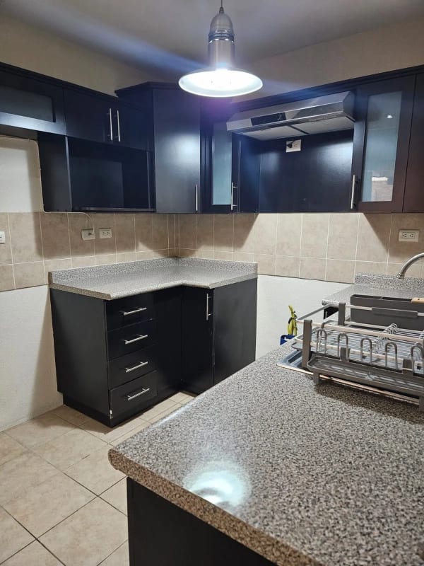 VENDO CASA EN BOSQUES DE ARRAZOLA CAES — Casa en Venta en Bosques de Arrazola, Carretera a El Salvador, Guatemala, Ciudad — foto 14 de 17