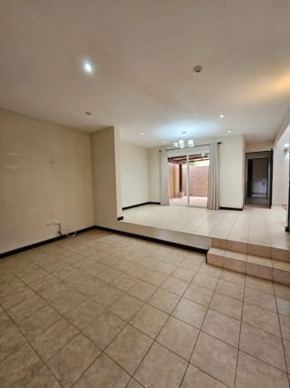 VENDO CASA EN BOSQUES DE ARRAZOLA CAES — Casa en Venta en Bosques de Arrazola, Carretera a El Salvador, Guatemala, Ciudad — miniatura 12 de 17