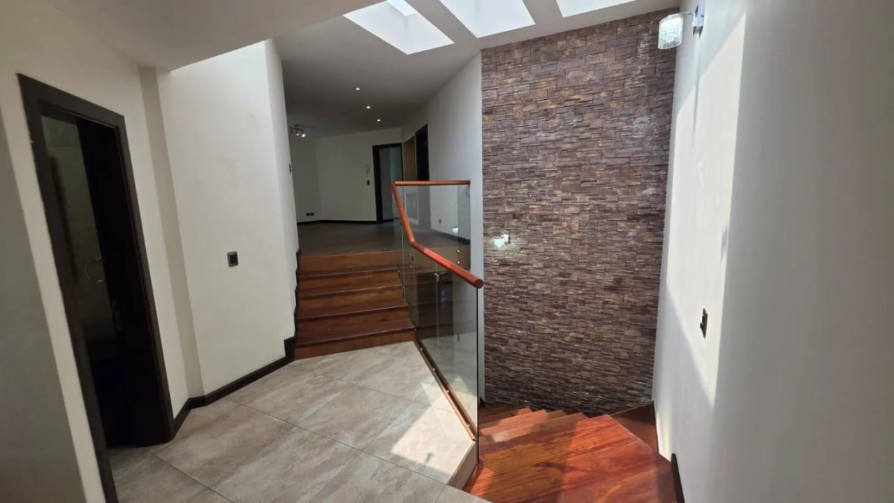 Casa en Venta - El Prado - Final 20 calle, Zona 10 — Casa en Venta en El Prado, Zona 10, Guatemala, Ciudad — foto 5 de 16