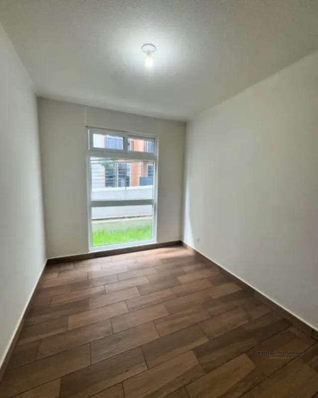 APARTAMENTO EN VENTA ZONA 16 -LARES- EN PRIMER NIVEL CON JARDIN — Apartamento en Venta en Zona 16, Guatemala, Ciudad — foto 10 de 11